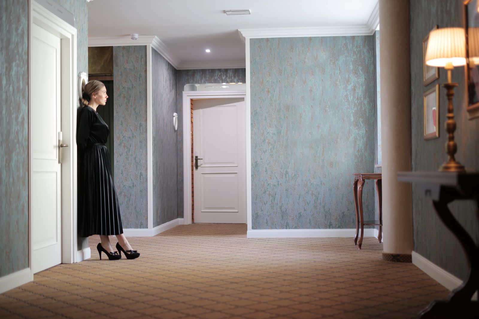 Hotel corridor, 54-inch Type II vinyl