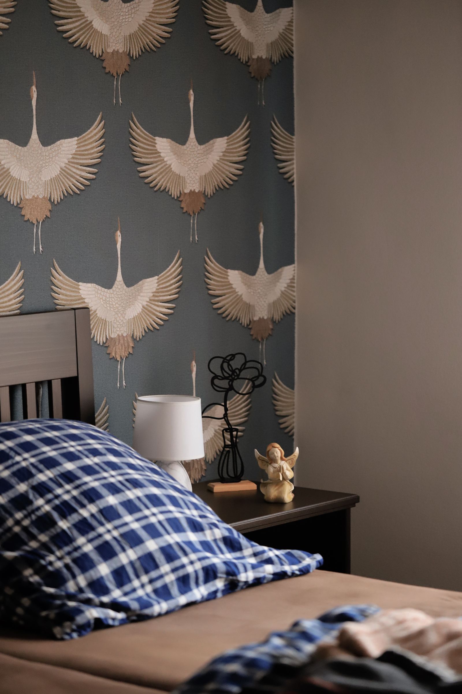 Primary bedroom — headboard wall