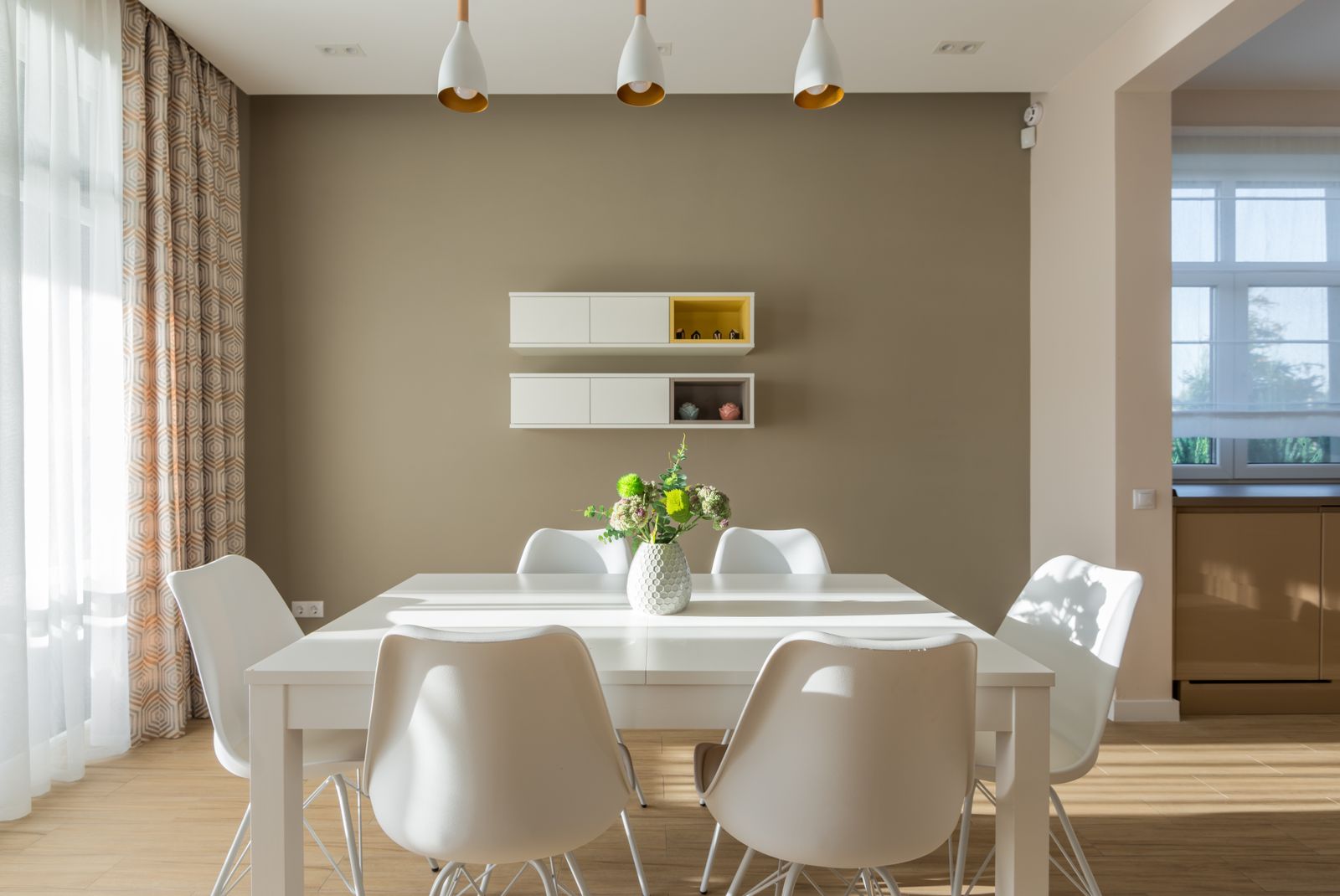 Dining rooms wallpaper